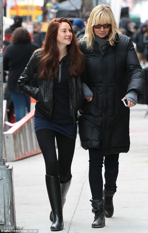 Shailene Woodley As Mary Jane In Amazing Spider Man 2 3  nude photo