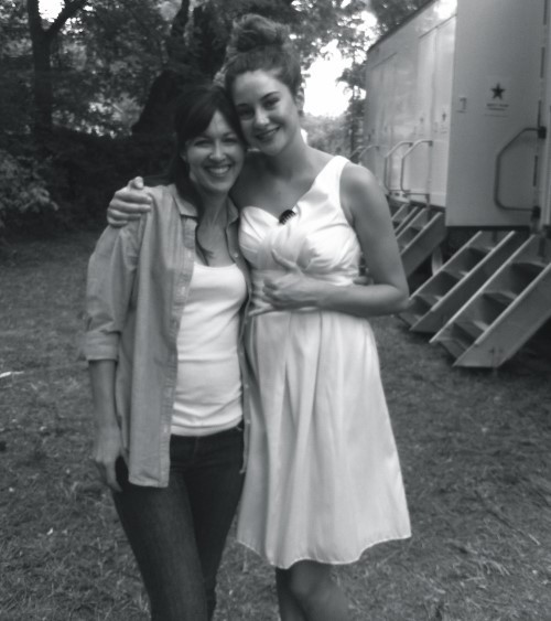 Shailene Woodley B W  nude photo