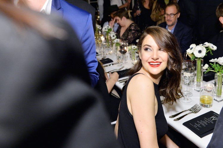 Shailene Woodley Dinner  nude photo