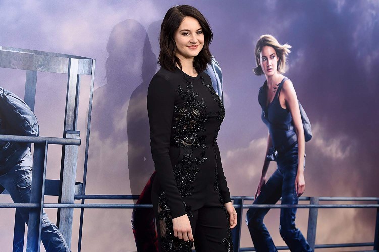 Shailene Woodley Divergent(1)  nude photo