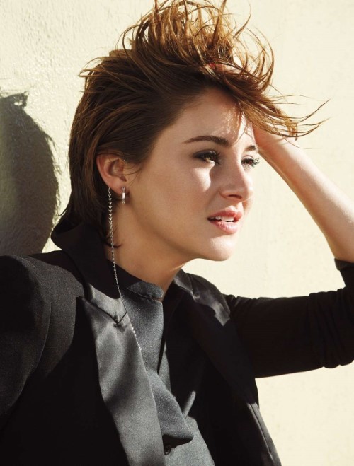Shailene Woodley Hair  nude photo