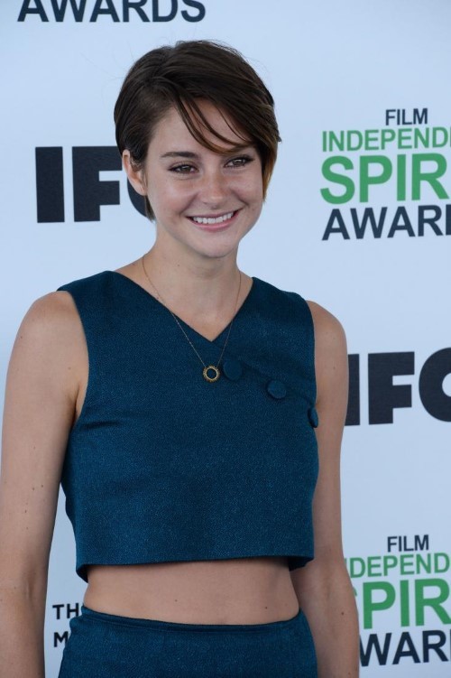 Shailene Woodley Independent Spirit Awards  nude photo