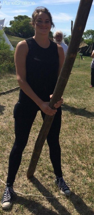 Shailene Woodley Shai In ND  nude photo