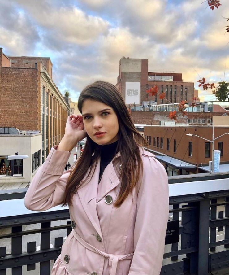 Shannon McMullen  nude photo