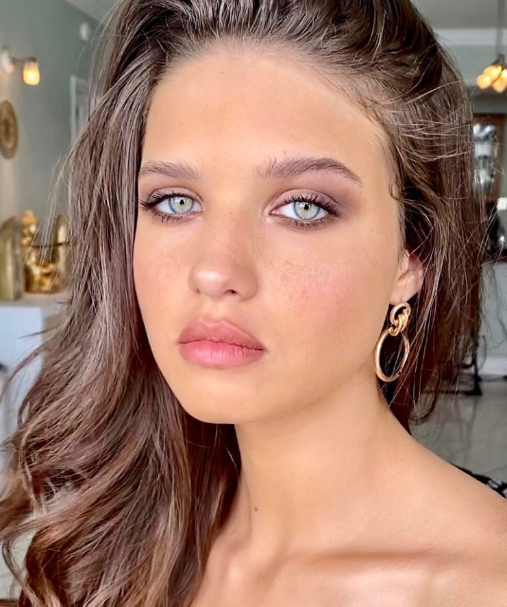 Shannon McMullen  nude photo