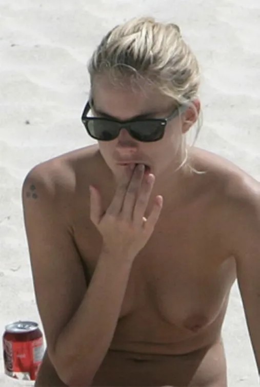 Sienna Miller Nude Tits Topless On Beach  nude photo