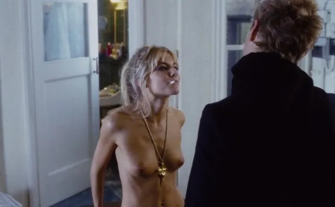Sienna Miller Nude Topless Hot Tits In Movie Scene  nude photo