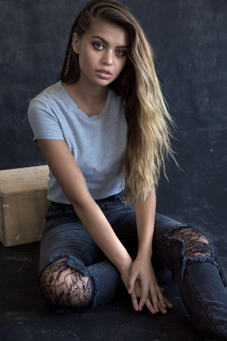 Sofia Jamora  nude photo