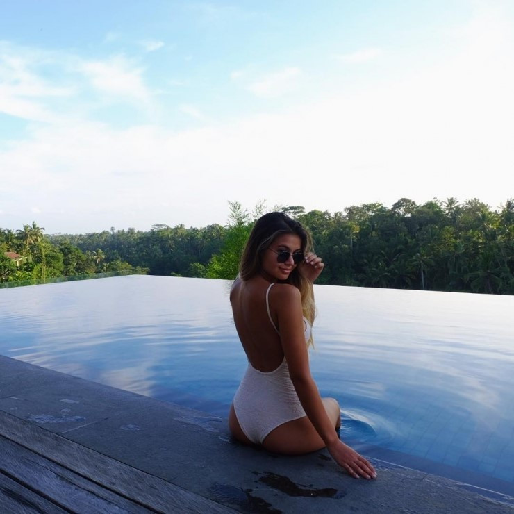 Sofia Jamora  nude photo