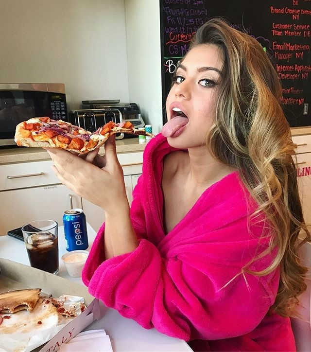 Sofia Jamora  nude photo