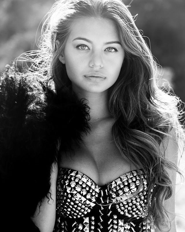 Sofia Jamora  nude photo