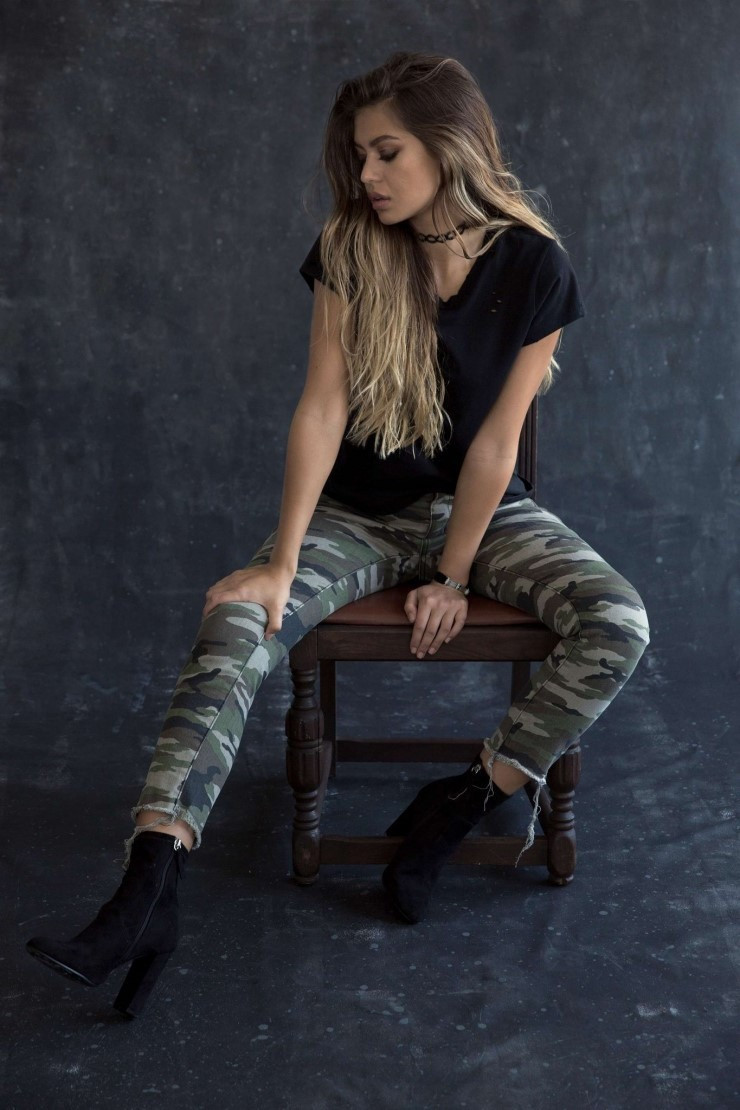 Sofia Jamora  nude photo