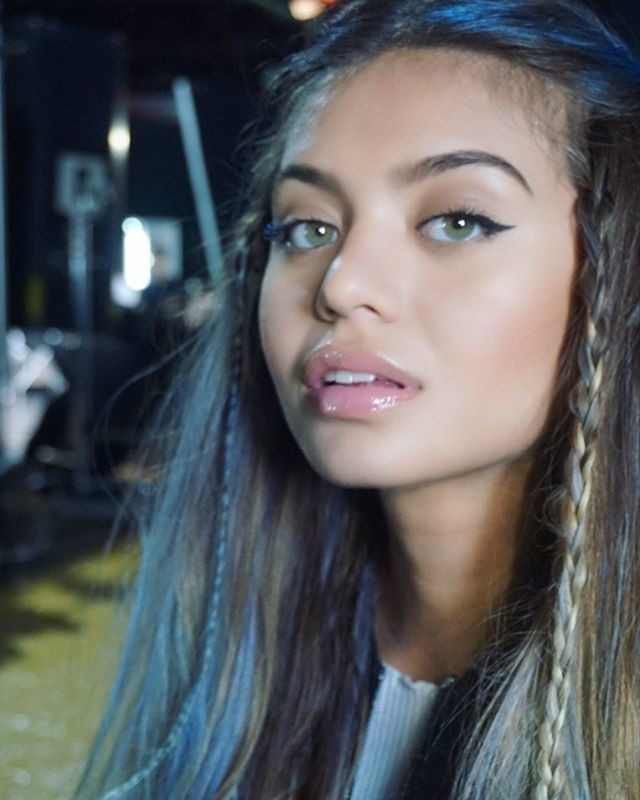 Sofia Jamora  nude photo