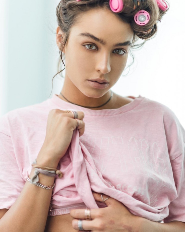 Sommer Ray  nude photo