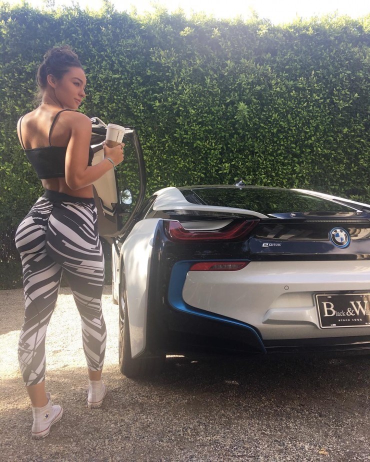 Sommer Ray  nude photo