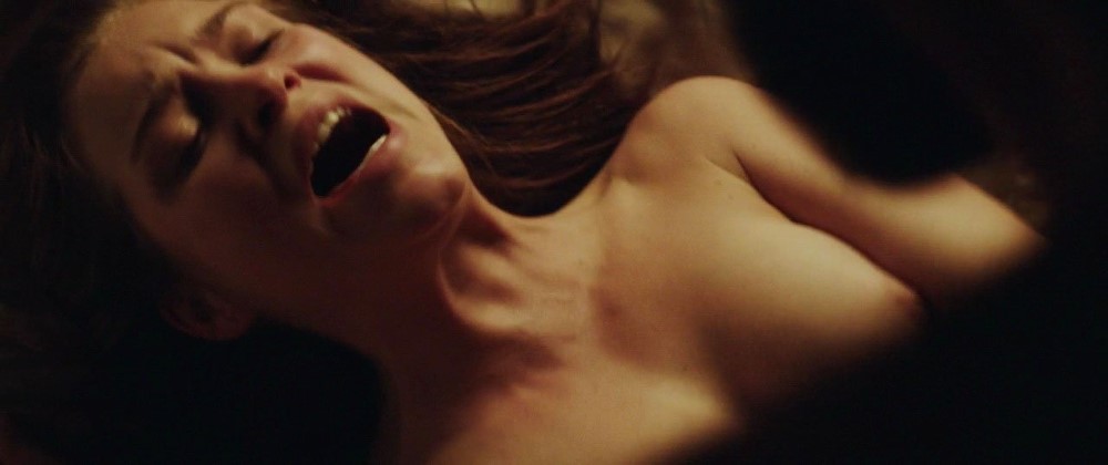 Sophie Cookson naked boobs topless  nude photo