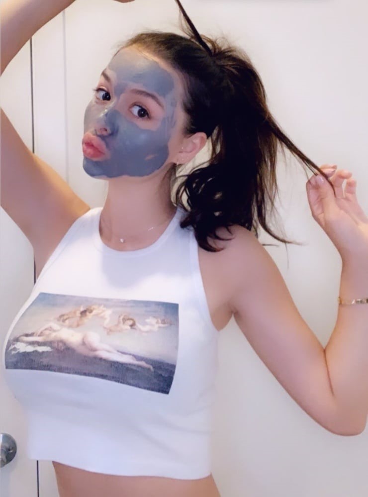 Sophie Mudd  nude photo