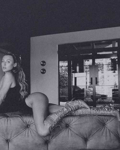 Stefanie Gurzanski  nude photo