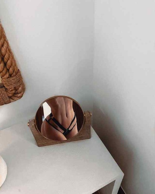 Stefanie Gurzanski  nude photo