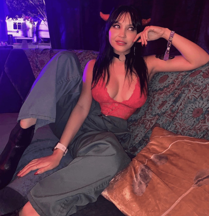 Stella Hudgens  nude photo