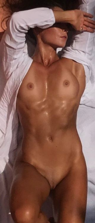 Stephanie Marie Nude Shaved Pussy Topless  nude photo