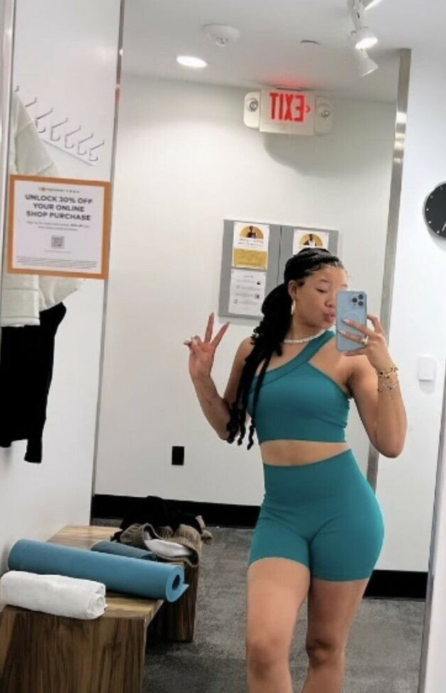 Storm Reid  nude photo