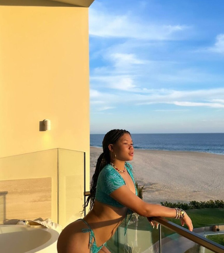 Storm Reid  nude photo