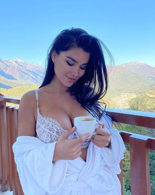 Sveta Bilyalova  nude photo