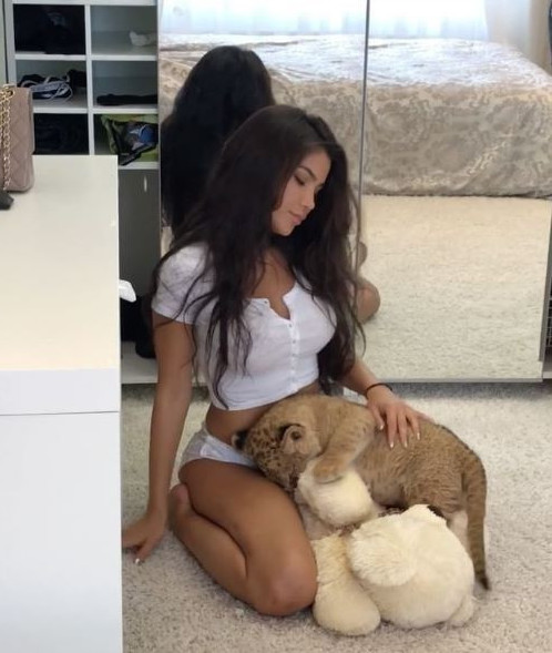 Sveta Bilyalova  nude photo