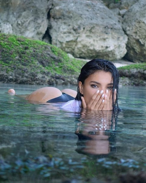 Sveta Bilyalova  nude photo