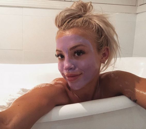 Tammy Hembrow  nude photo