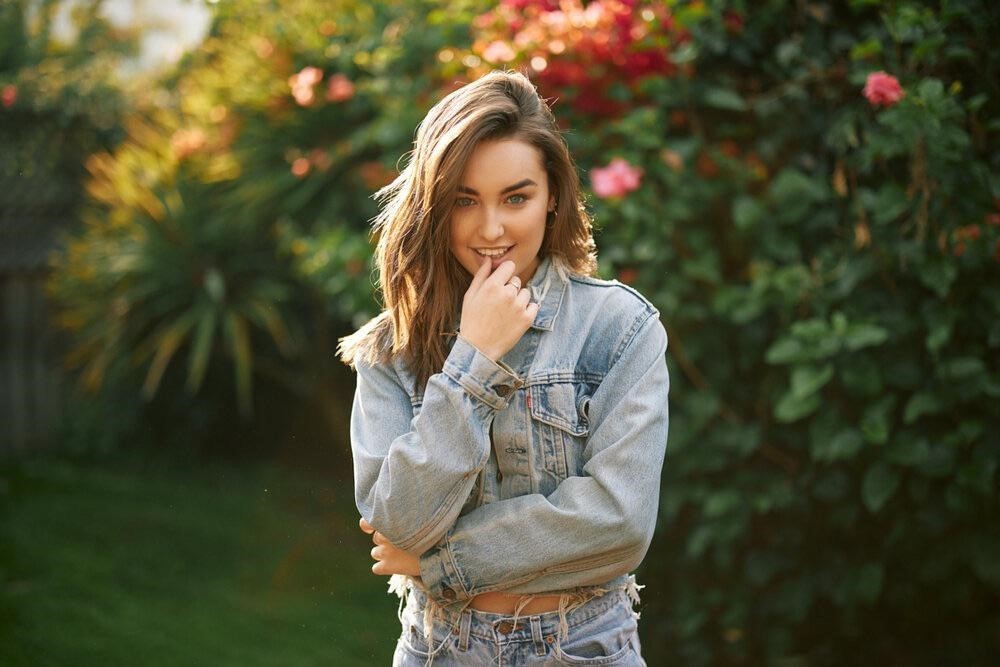 Taylor Bryant  nude photo