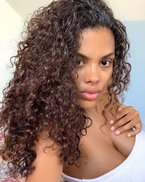 Tina Kunakey  nude photo