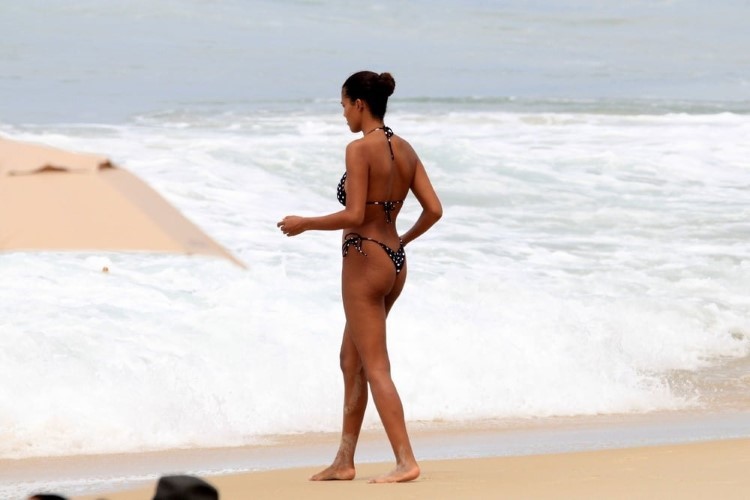 Tina Kunakey  nude photo