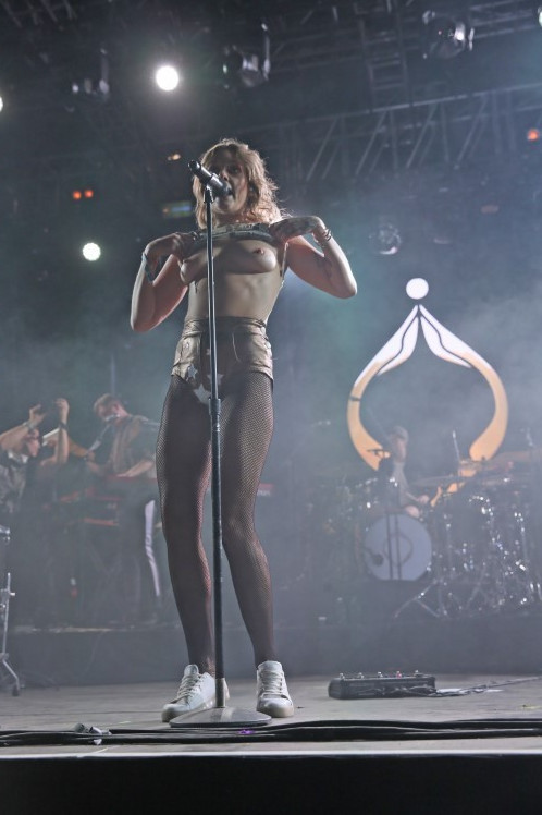 Tove Lo Flashing Naked Tits While Performing  nude photo