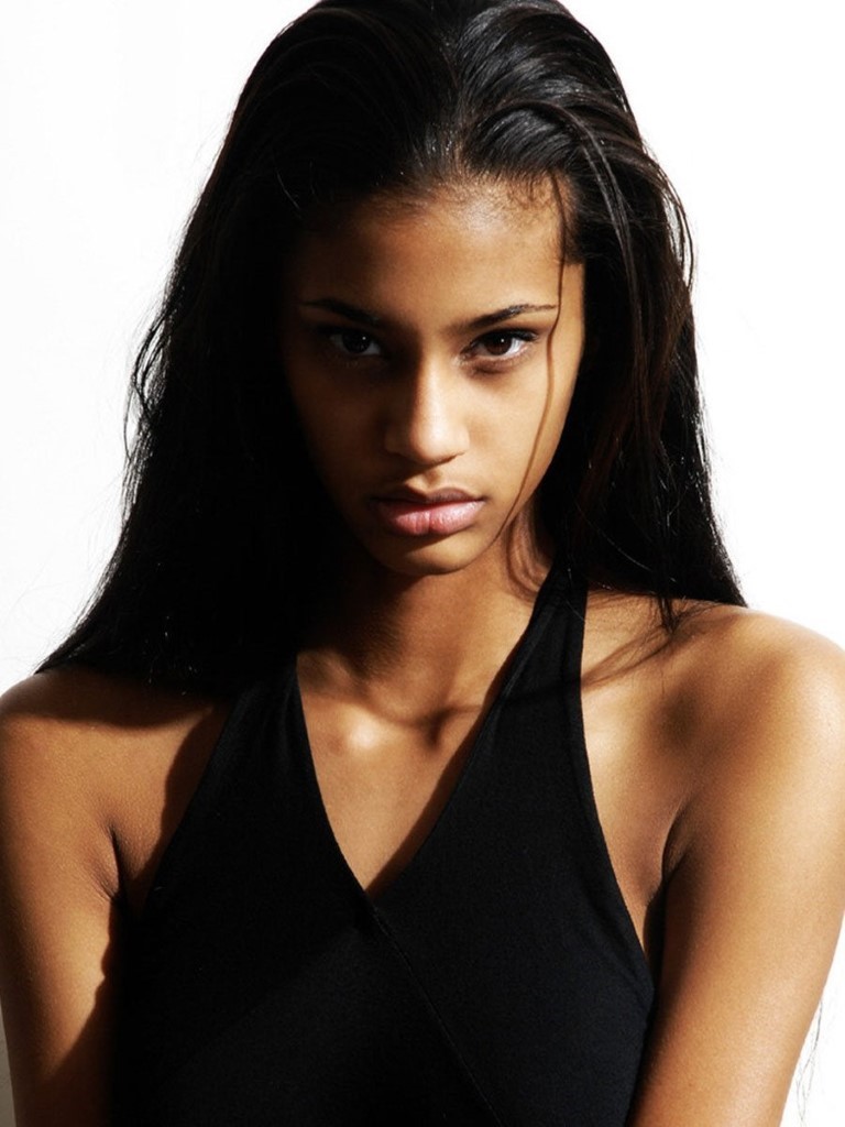 Tsanna Latouche  nude photo