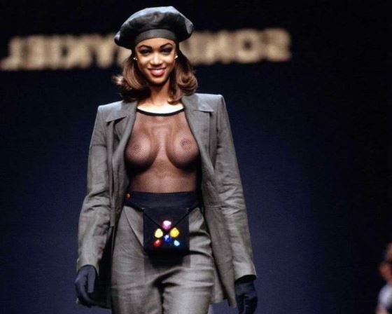 Tyra Banks Topless  nude photo