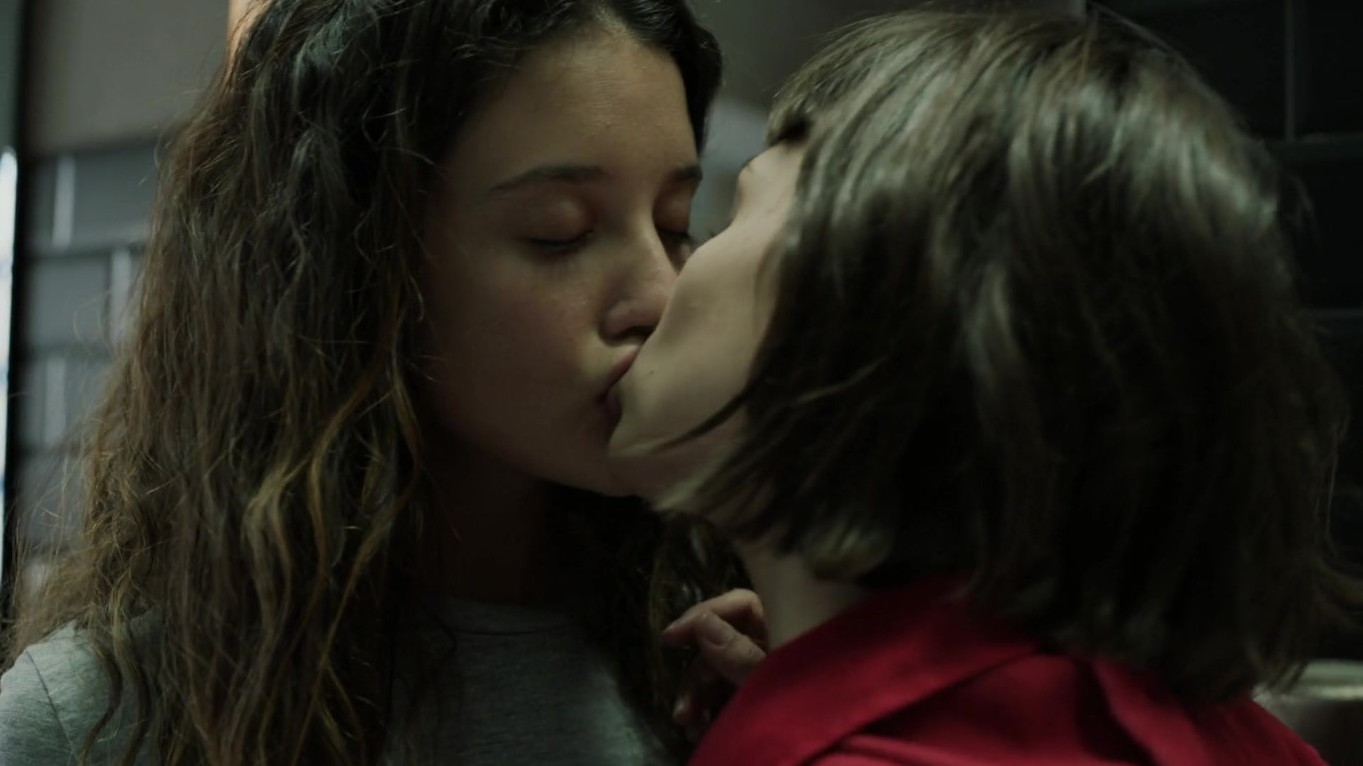 Ursula Corbero Lesbian Scene  nude photo