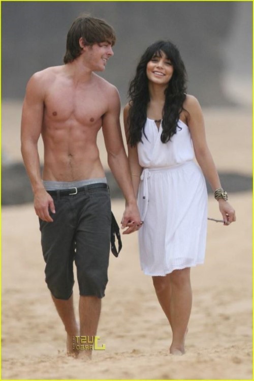 Vanessa Hudgens And Zac Efron  nude photo