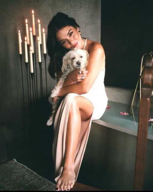 Vanessa Hudgens Architectural Digest Shoot 6  nude photo