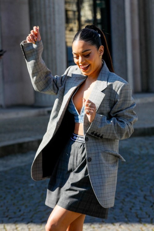 Vanessa Hudgens Arrives At Miu Miu Fashion Show In Paris 6  nude photo