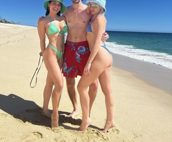 Vanessa Hudgens Bikini Bod 4  nude photo