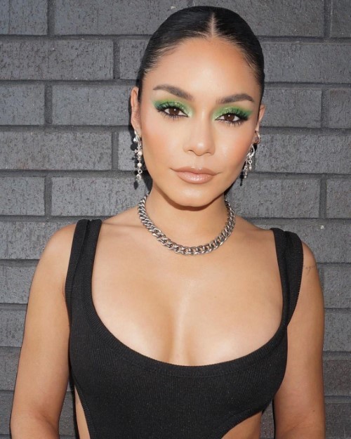 Vanessa Hudgens Black Green Beauty 2  nude photo