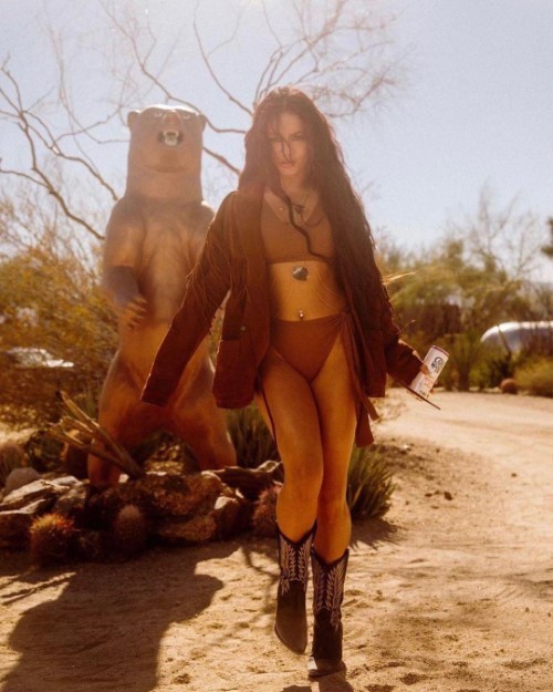 Vanessa Hudgens Caliwater Hotness  nude photo