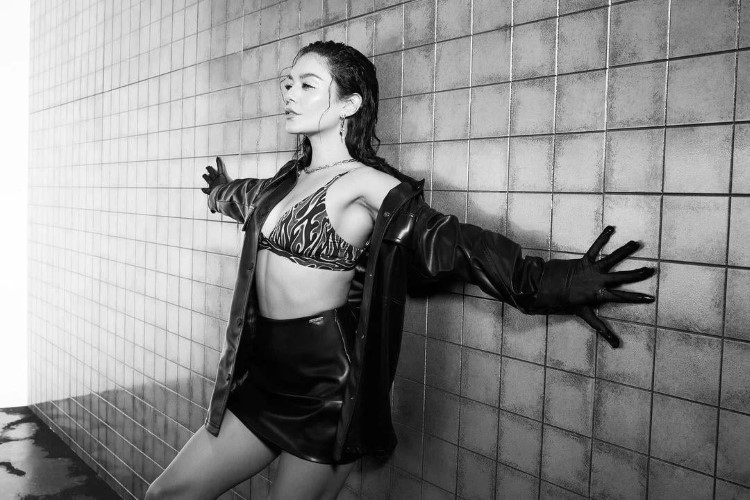 Vanessa Hudgens From Her Recent Photoshoot (IG Post) 3  nude photo