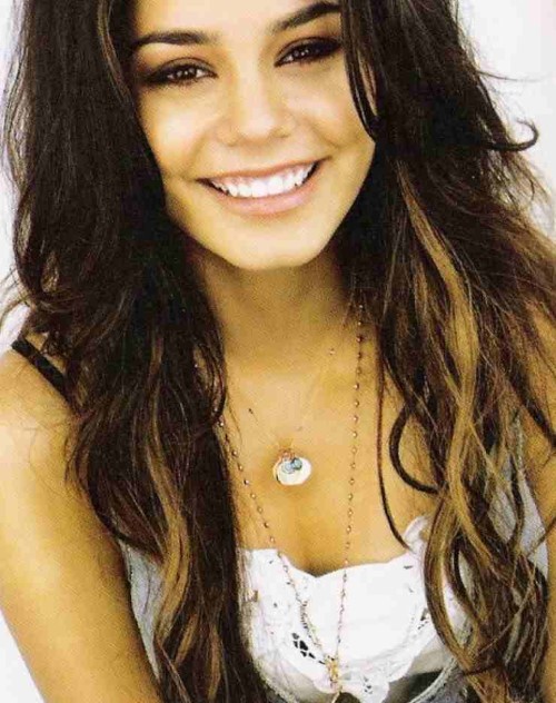 Vanessa Hudgens Hair  nude photo