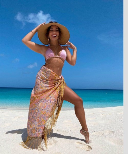 Vanessa Hudgens Hot As The Sun  nude photo