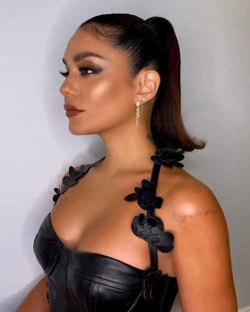 Vanessa Hudgens In NYC 5  nude photo