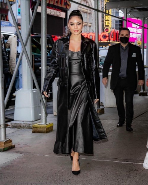 Vanessa Hudgens In NYC 6  nude photo