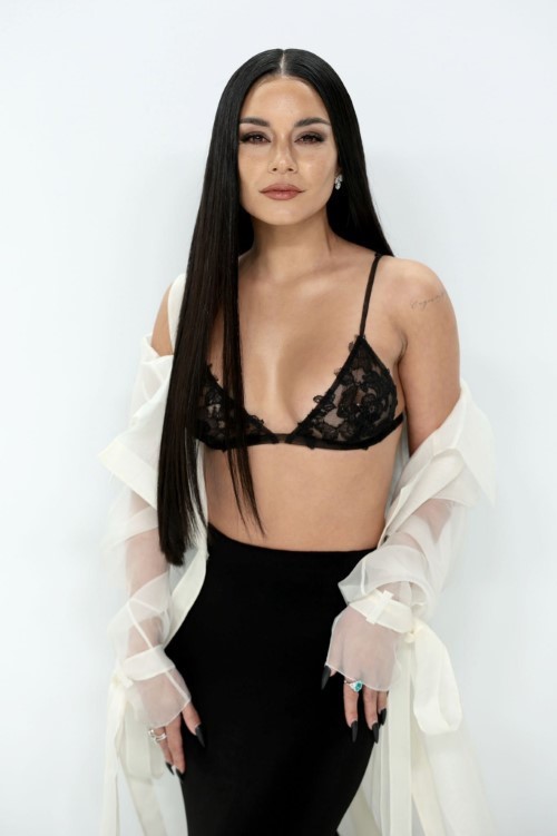 Vanessa Hudgens More Pictures From The Cfda Awards 2022 1  nude photo